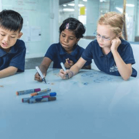 3-students-in-class-02