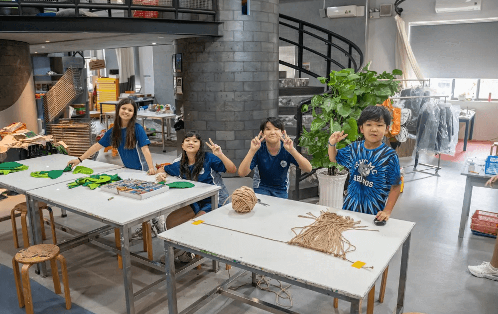 How To Develop Curiosity In Kids: 9 Engaging Ideas