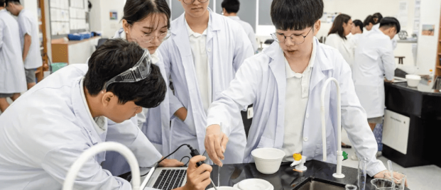 STEM vs STEAM Education: Understanding the Key Differences