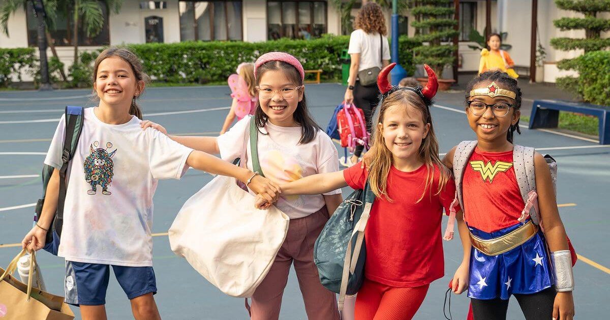What is Cultural Awareness? Guide to Global Perspectives