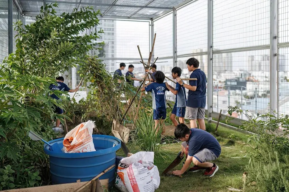 Integrate Global Issues Into Real-World Projects