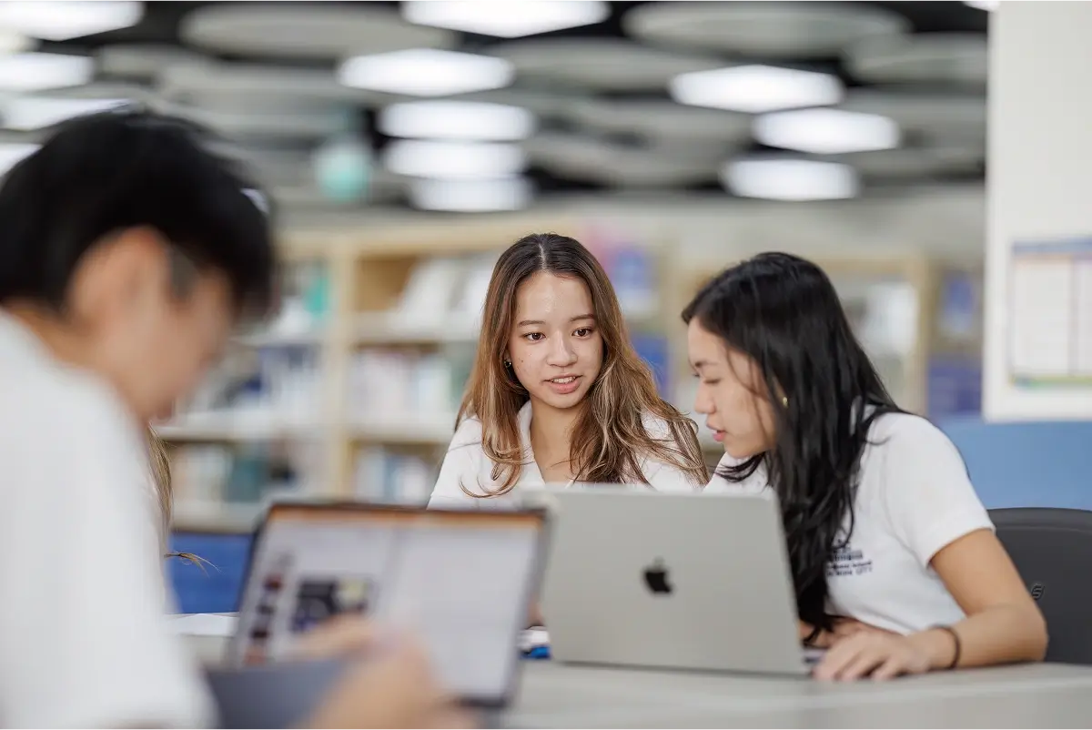 What Is Reflective Learning? Why It Matters for IB Students