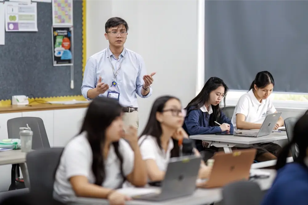 So Sánh Ba Chương Trình Quốc Tế: IB, Cambridge và AP