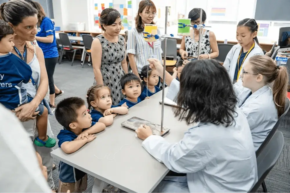 Các hoạt động cho trẻ sơ sinh đến 1 tuổi 