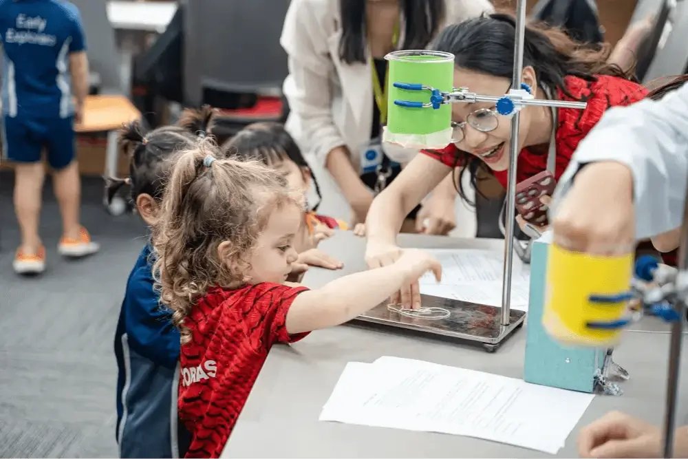 Hoạt động cho trẻ từ 2 đến 3 tuổi