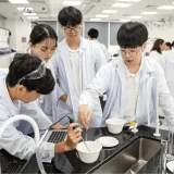 So sánh sự khác biệt giữa STEM và STEAM