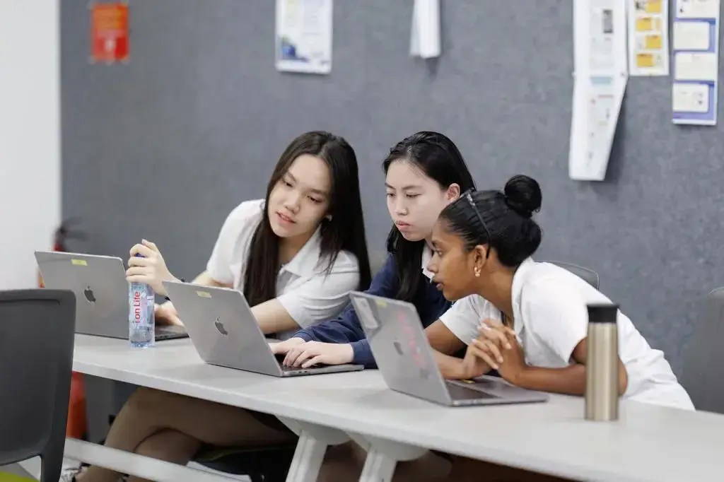 Đăng Ký Tham Quan Trường ISHCMC