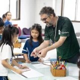 Giáo Dục Lấy Trẻ Làm Trung Tâm: Vai Trò Của Nhà Trường và Phụ Huynh