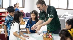 Giáo Dục Lấy Trẻ Làm Trung Tâm: Vai Trò Của Nhà Trường và Phụ Huynh