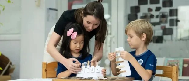 Montessori hay IB tại Việt Nam: So Sánh Chi Tiết & Gợi Ý Cho Phụ Huynh