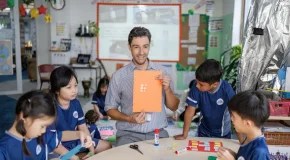 EQ Và IQ Là Gì – Và Vì Sao Trẻ Cần Nhiều Hơn Một Chỉ Số Thông Minh