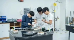 Understanding the IB Physics HL Curriculum: A Parent's Guide