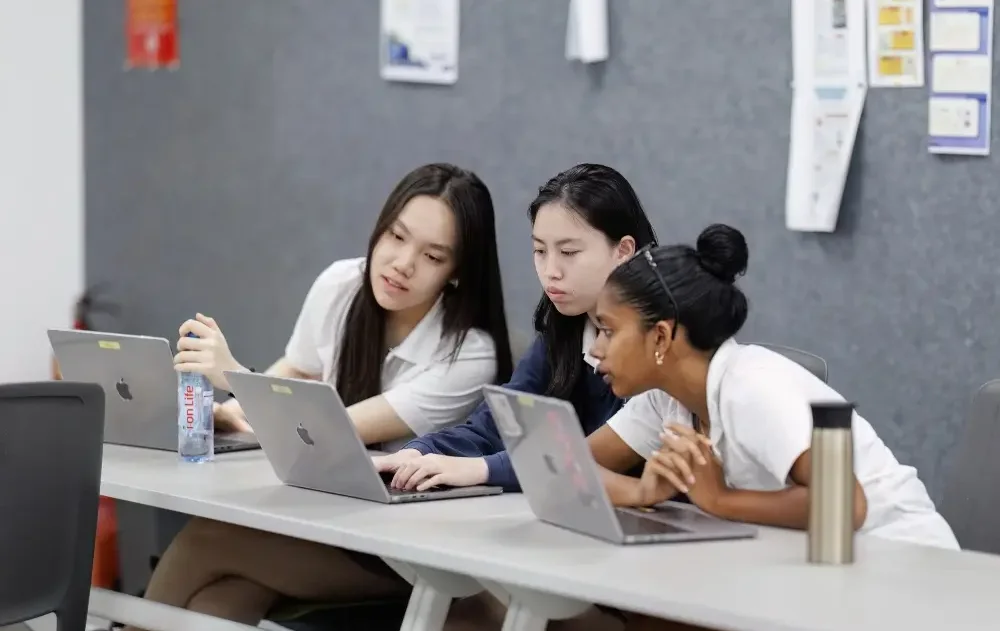 A Complete Guide to the IB Extended Essay