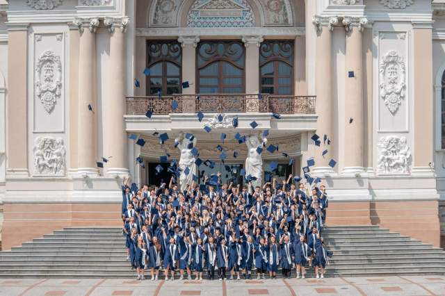 GRADSGROUP 2 (CROPPED) (1)